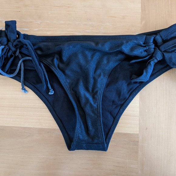 Calavera bikini bottom - Picture 1 of 3